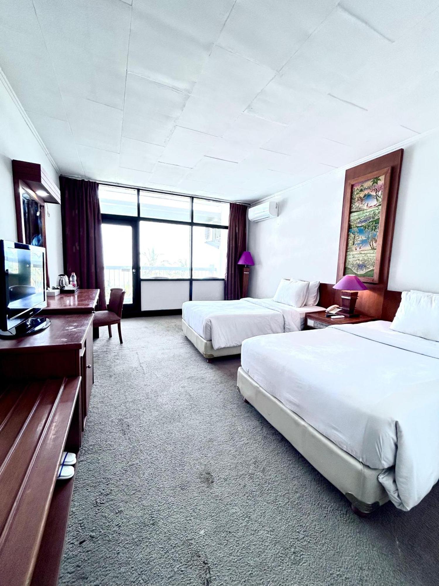 Grand Inna Samudra Beach Cimaja Extérieur photo